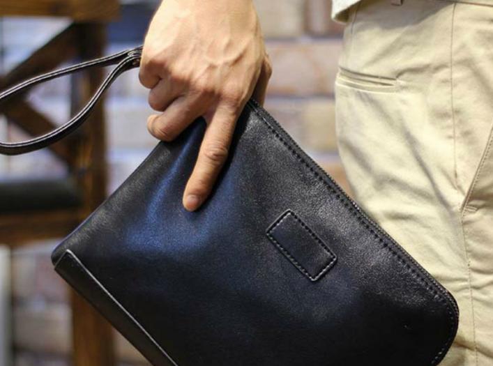 В Астрахани на одном из рынков раскрыта кража из прилавка