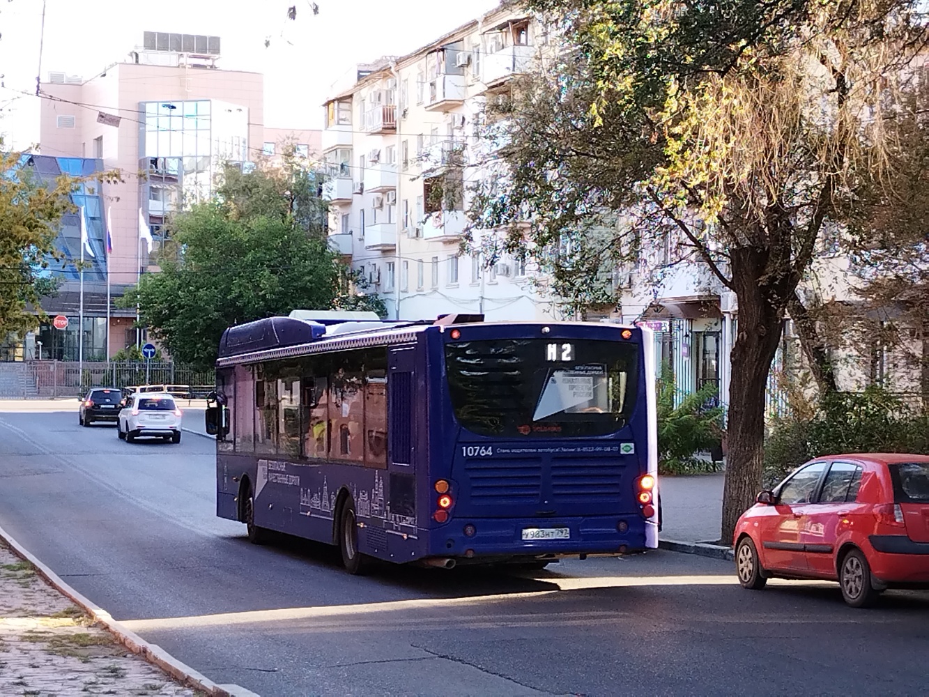 Еще больше женщин сядет за руль астраханских Волгабасов