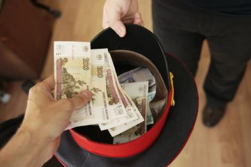 В Астрахани сотрудник ДПС попался на взятке