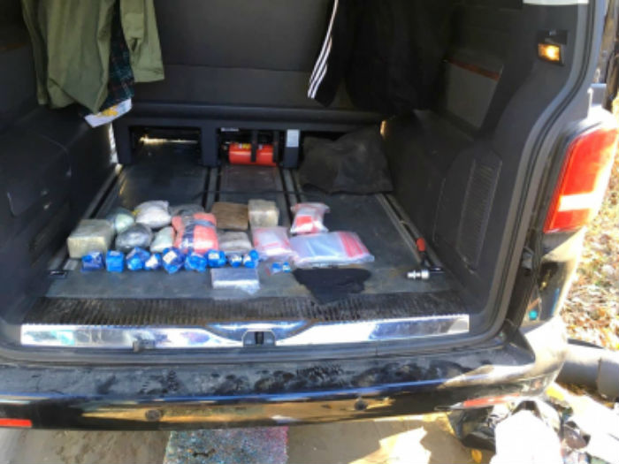 Астраханские полицейские задержали ОПГ наркодилеров: видео