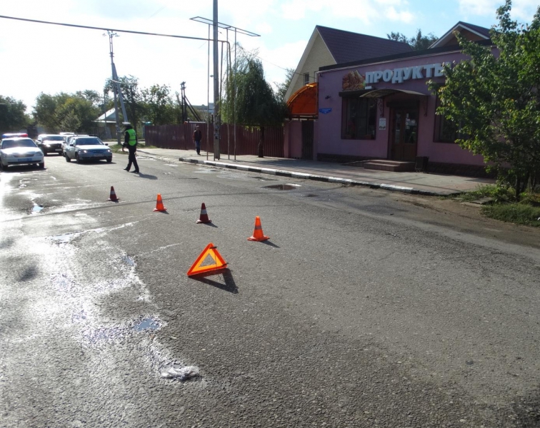 В Астрахани 6-летняя девочка попала под колеса автомобиля