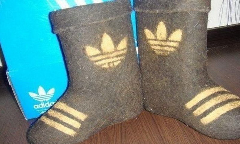 В Астрахань ехали 22 мешка с брюками Adidas и Nike made in Киргизия