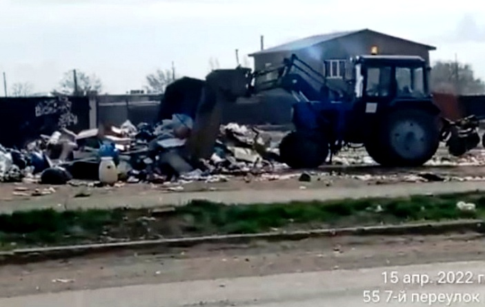 «ЭкоЦентр» дал комментарий по скандальному ролику с мусорным бункером в Астрахани