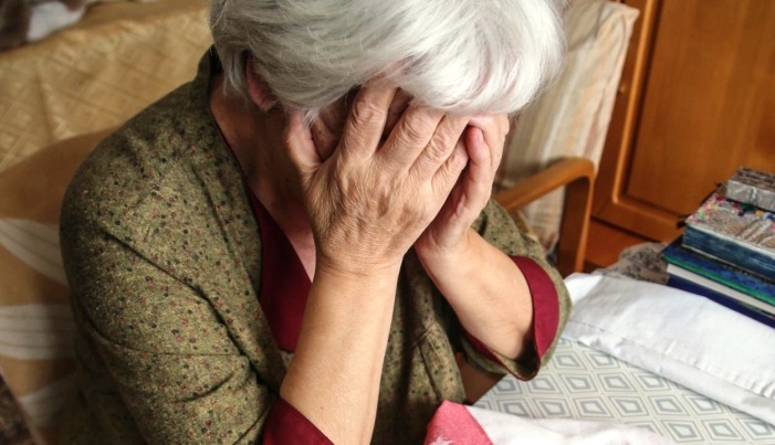 Ради «хорошего вечера» астраханская пара отобрала у пенсионерки 83 тысячи рублей