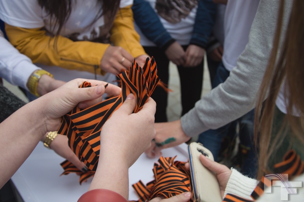 В пятницу в Астрахани начнут раздавать Георгиевские ленточки