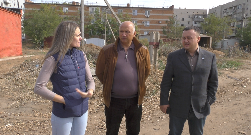 Астраханцы удивились работе администрации города