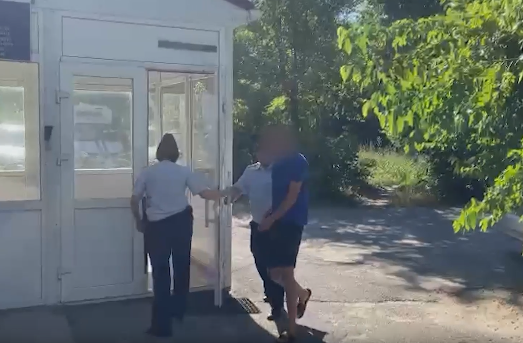 Спасателей аквапарка "XXI век" задержали после гибели 13-летнего астраханца в бассейне