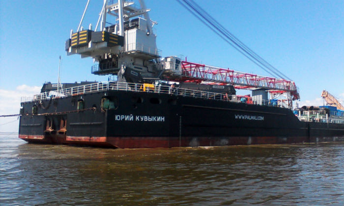 На судне в Каспийском море боцмана убило тросом