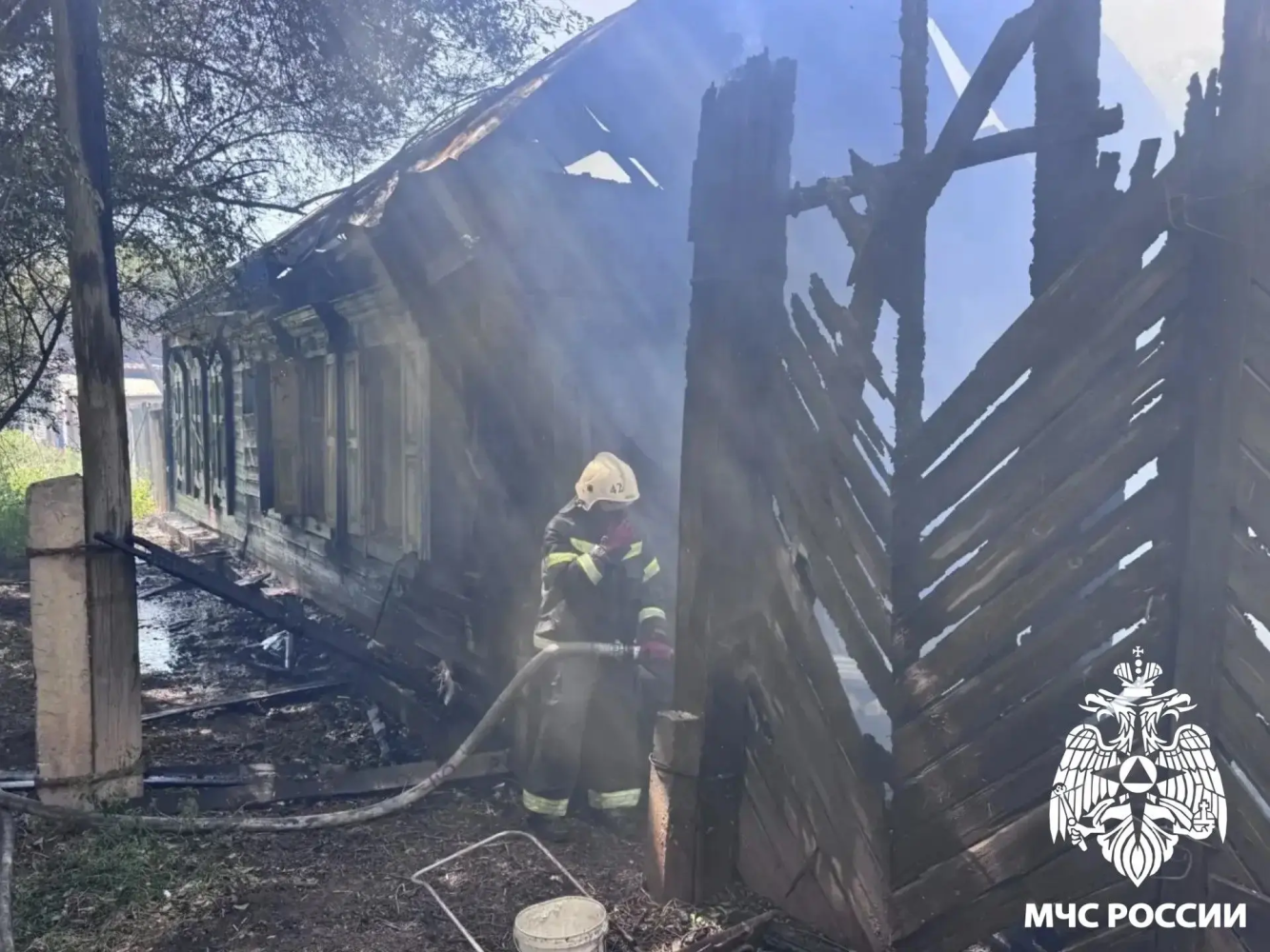 В Астрахани второй день подряд вспыхивают крупные пожары