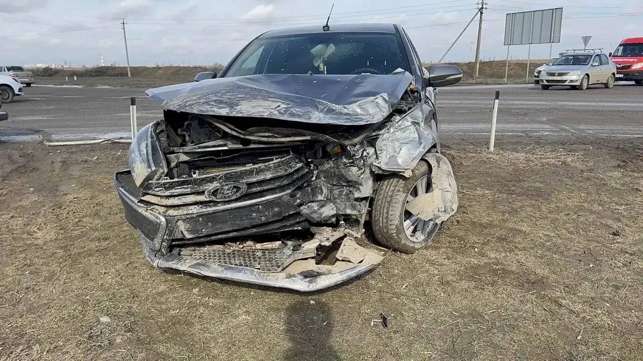 На дороге Астрахань-Зеленга в ДТП пострадали маленькие дети 