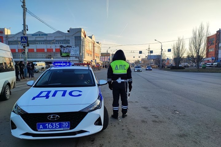 Астраханских водителей предупреждают о массовых рейдах