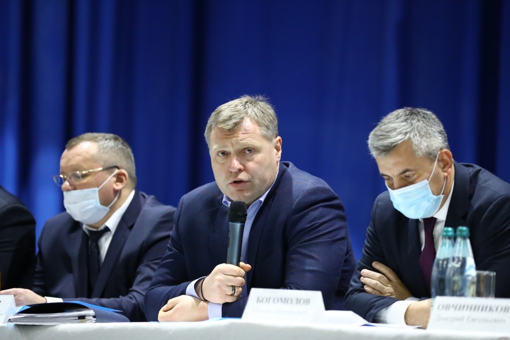 Дума Астраханской области согласовала повышение зарплаты губернатору