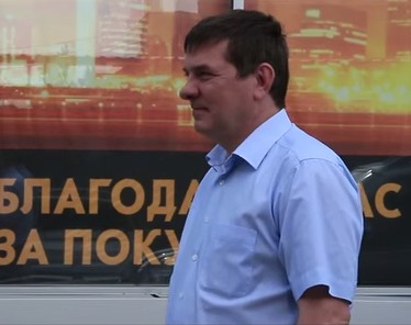 Депутат Астраханской области снял клип о покупке для сына "самой лучшей" Lada Priora 