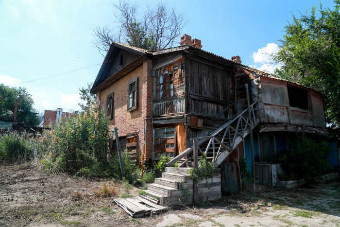 Астраханский суд отменил документ, который мешал признавать дома аварийными