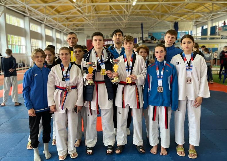 Астраханцы победили на всероссийских соревнованиях по тхэквондо