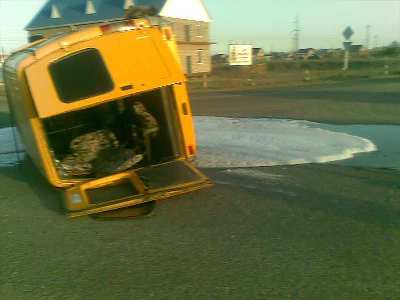 Под Астраханью столкнулись маршрутка и иномарка: пятеро пострадавших