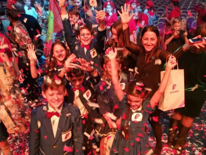 Игорь Мартынов встретился с «Самой яркой командой» юнармейской Лиги КВН