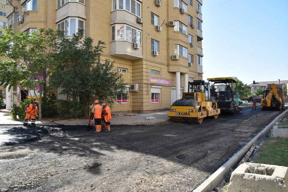 Дорожные работы в Астрахани завершатся к концу ноября