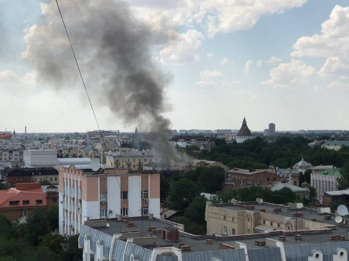 МЧС объяснило появление клубов черного дыма в центре Астрахани