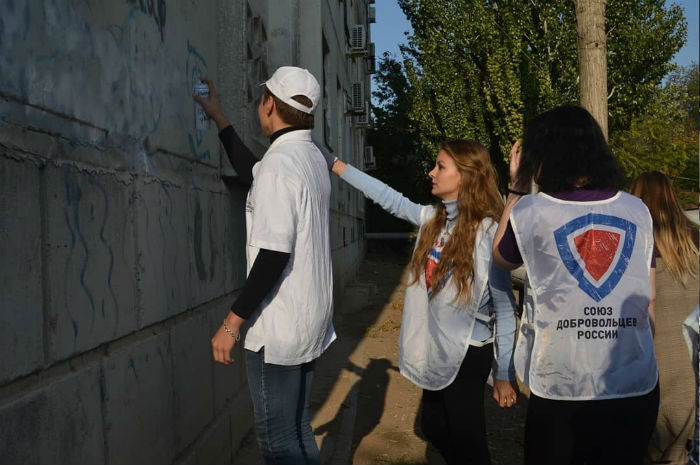 Более 500 надписей с рекламой наркотиков в очередной раз уничтожено в Астрахани