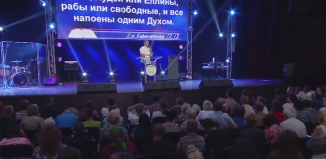 Служители астраханской религиозной организации "кинули" прихожан на деньги