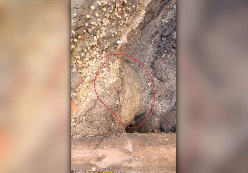 В центре Астрахани случайно обнаружили часть утерянной стены Белого города