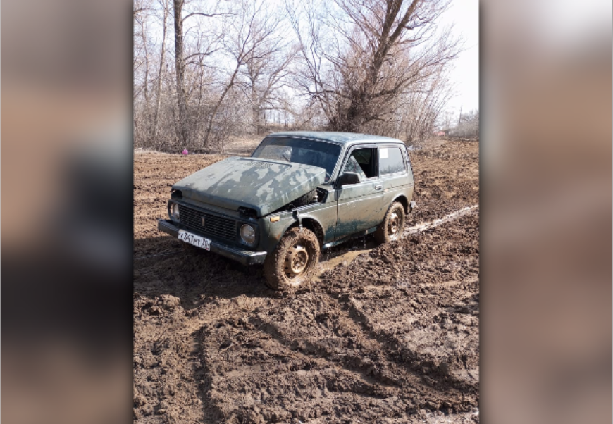 Автомобиль, в котором 8 марта утонул астраханец, нашли на 12-метровой глубине