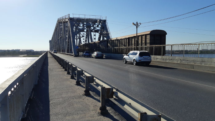 Старый мост в Астрахани в понедельник разводить не будут