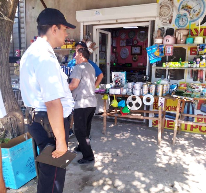 В Астрахани очередному рейду по выявлению незаконной торговли подверглись Большие Исады