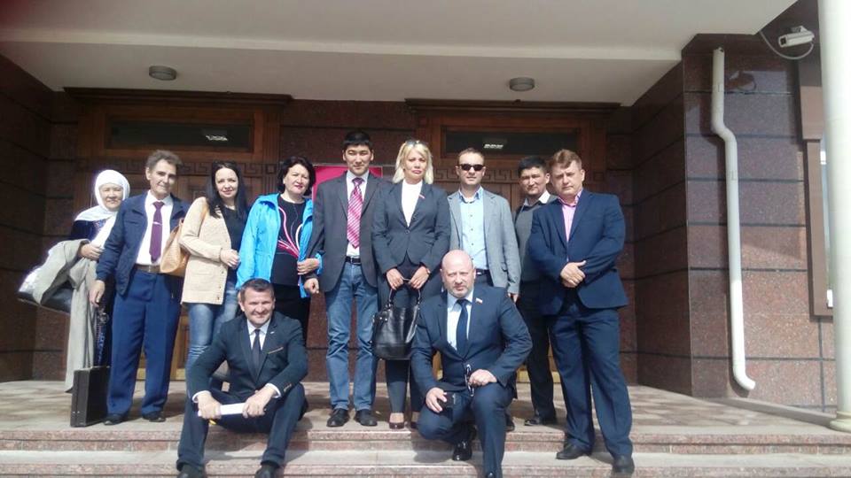 Областной суд оставил Хамзе Исмуханову мандат депутата