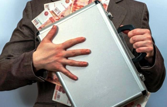 В Астрахани гендиректора фирмы подозревают в сокрытии от налогов более 6,2 млн рублей