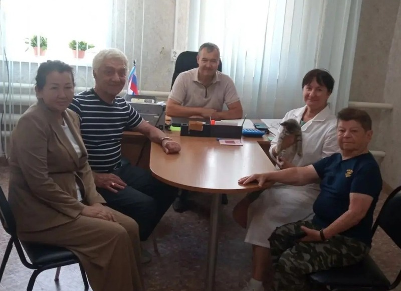 Дрессировщик цирка Дурова доверил здоровье своего котенка астраханским ветеринарам 