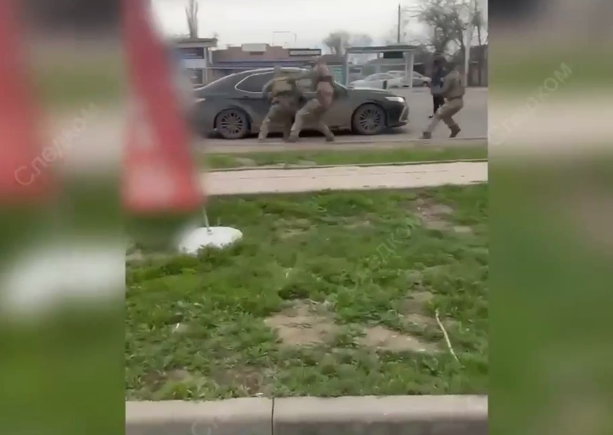 Гости региона похитили астраханца и вымогали у него 7,5 миллиона