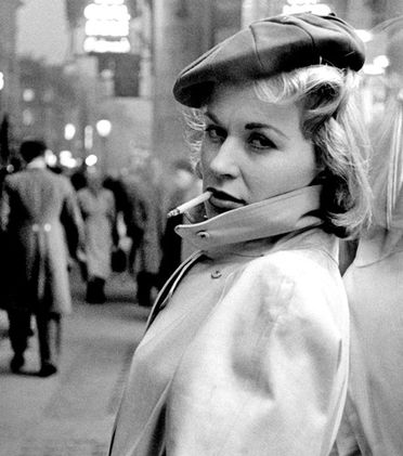 СИГАРЕТЫ И НЕМНОГО ПОЛИТИКИ…