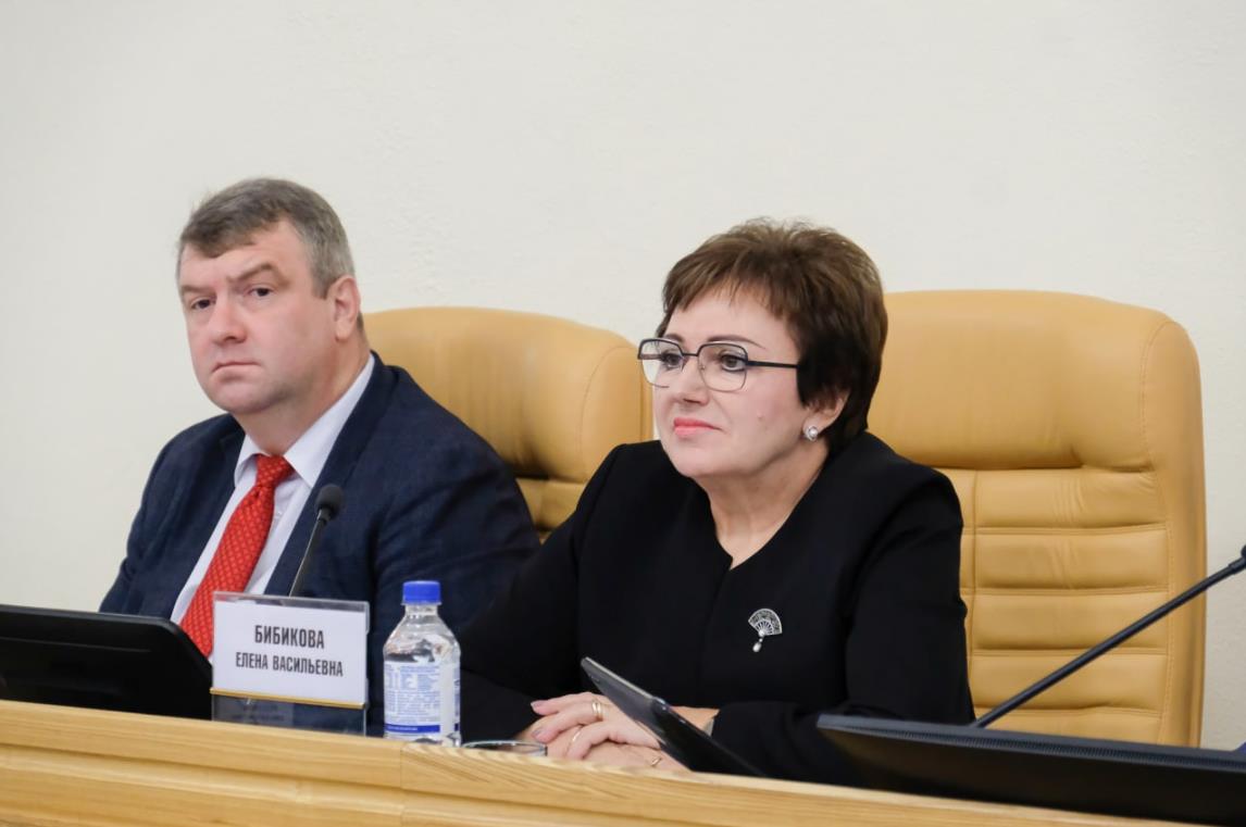 В Думе Астраханской области обсудили, как сделать систему соцконтрактов еще доступней