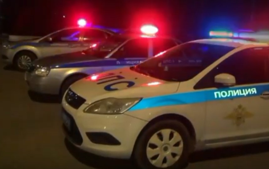 По Астрахани разъезжает патрульный автомобиль с важным аудиосообщением