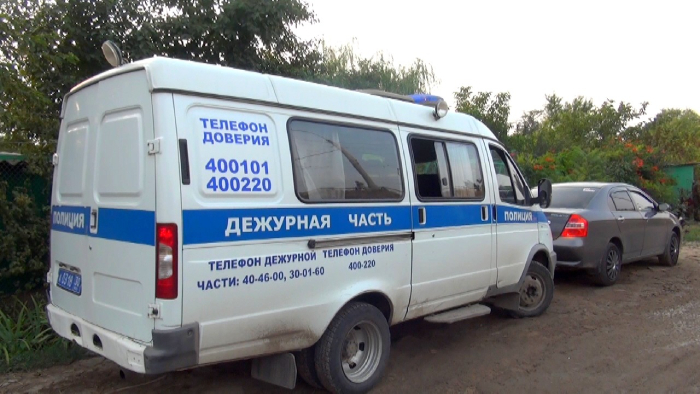 Астраханец украл драгоценности и угнал машину у родителей своей невесты