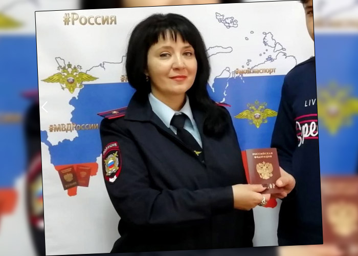 В Ахтубинске разгорается скандал вокруг поддельного диплома начальницы паспортного стола