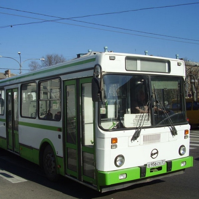Астраханские первые лица воспылали любовью к автобусам