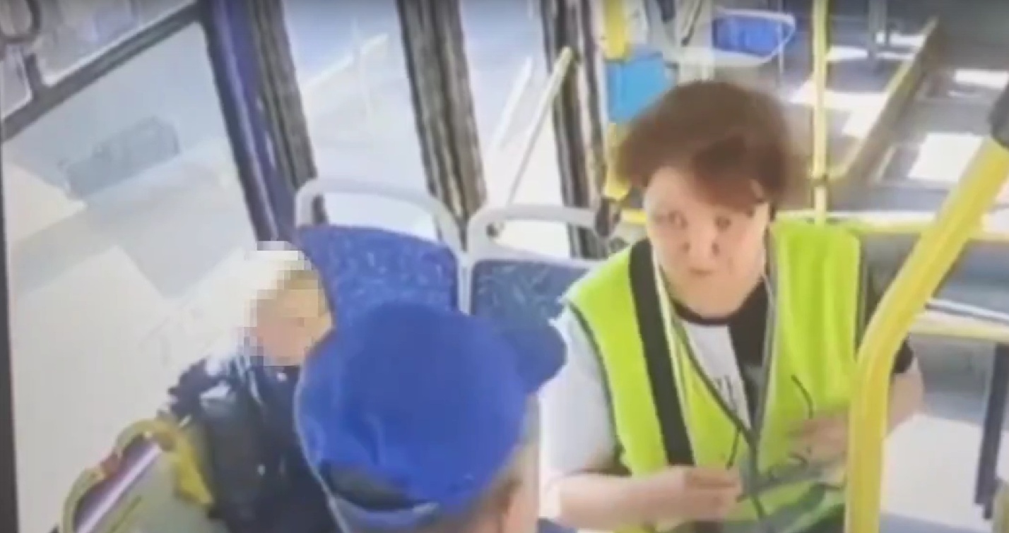 Волгабас в Астрахани пропустил два рейса из-за пассажира