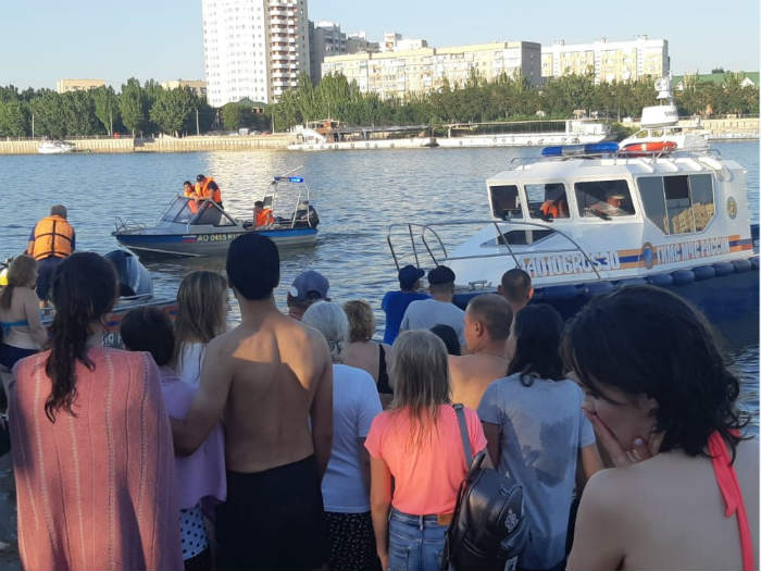 В Астрахани на городском пляже утонул мужчина