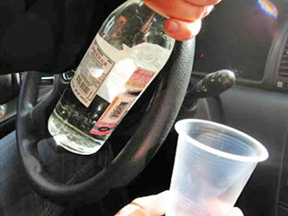 Пьяный водитель их Калмыкии чуть не стал виновником ДТП под Астраханью