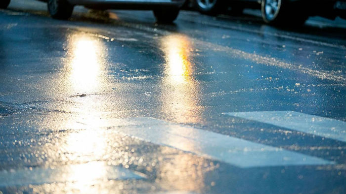 Сегодня ночью и завтра на астраханских трассах будет опасно