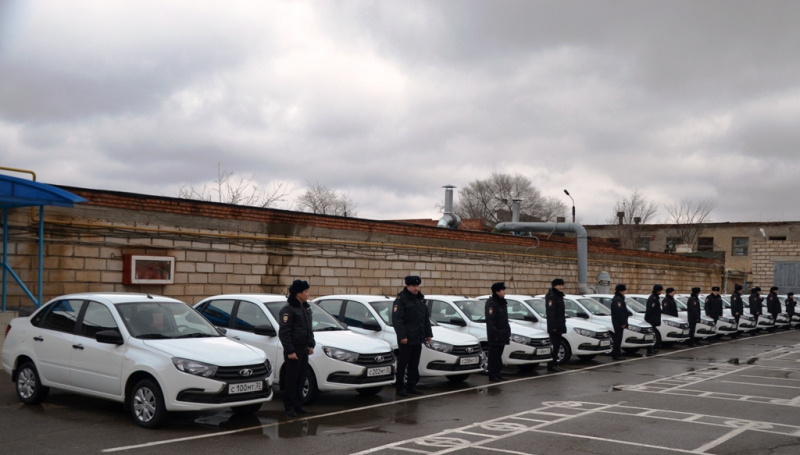 По Астрахани полицейские будут разъезжать на новых машинах