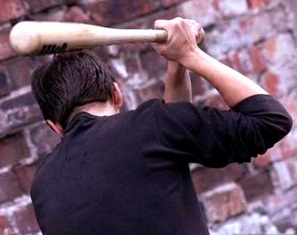 Астраханец забил до смерти соседа битой