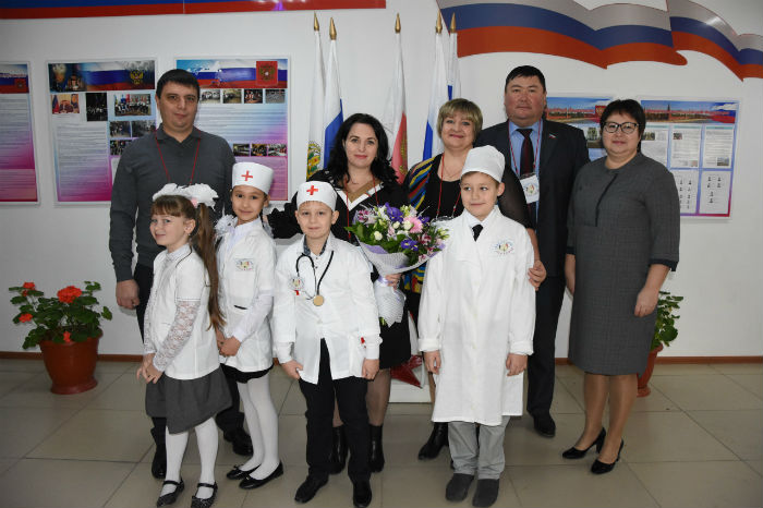 Глава города оценила ход реализации проекта «Школьная медицина»