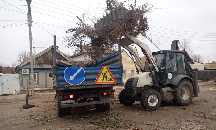 В Астрахани ликвидировали почти 4 тысячи нелегальных свалок