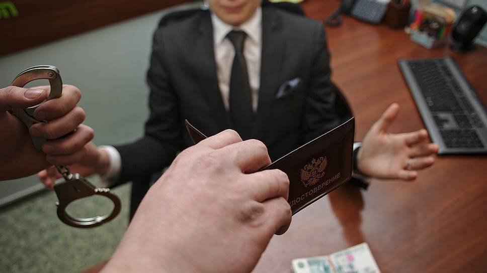 В отношении директора астраханского МУПа возбуждено два уголовных дела