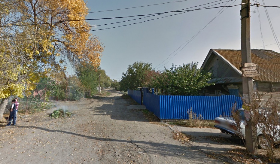 Жителей частного сектора Астрахани заставляют снести палисадники