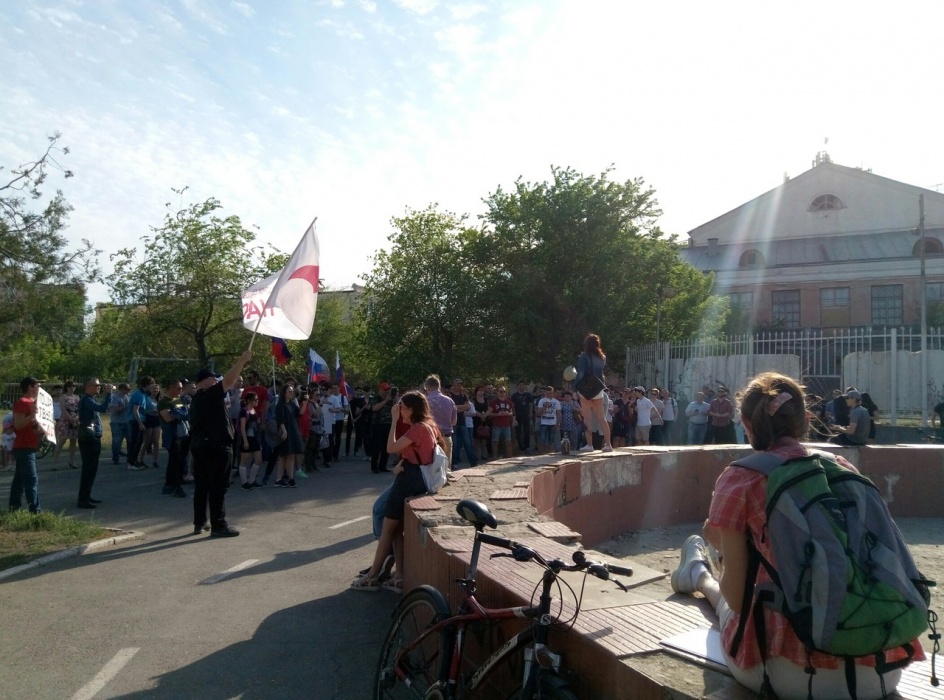 К задержанным в ходе митинга за отставку Путина применяли силу